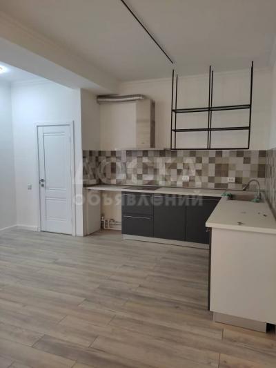 Продаю 2-комнатную квартиру, 62кв. м., этаж - 1/9, в городке Ачакей (район Кок-Жар).