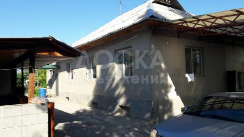 Продаю дом 6-ком., 120кв. м., этаж-1, 9-сот., стена кирпич, Арча-бешик ул. Актан, ор-р СЭЗ Бишкек .