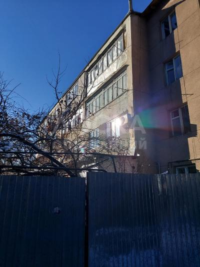 Продаю 1-комнатную квартиру, 20кв. м., этаж - 3/5, 10 микрорайон.