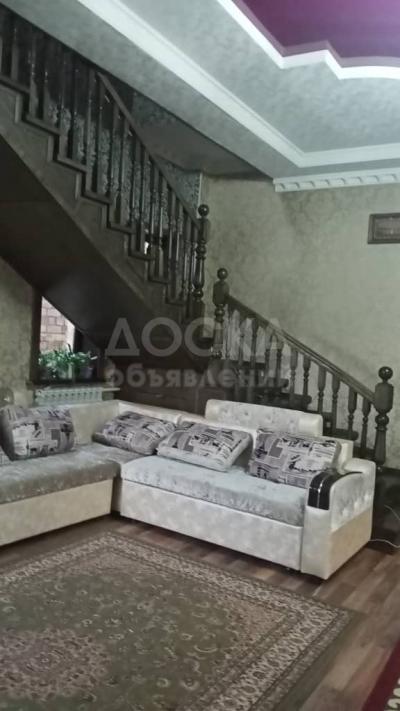 Продаю дом 6-ком. 300кв. м., этаж-2, 8-сот., стена кирпич, .Кропоткина-Джантошева..