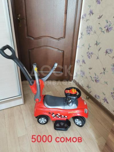 Продаю детскую машинку