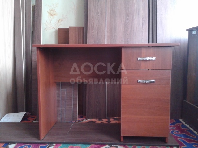 КОМПЬЮТЕР. столы по 3500 сом.