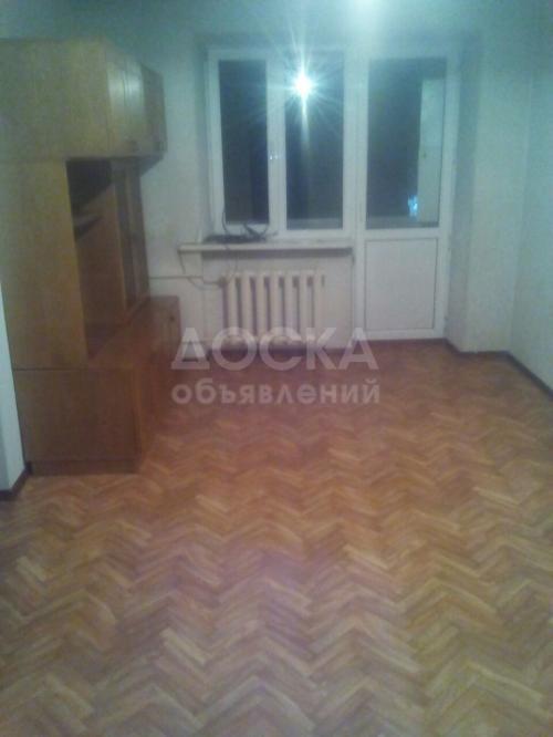 Продаю квартиру 2-ком., 43кв. м., этаж - 3/3, ул. Фучика пер. пр. Чуй.