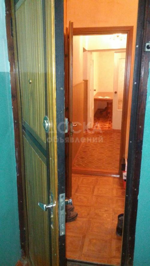 Продаю квартиру 3-ком., 67кв. м., этаж - 4/9, Аламедин-1 .