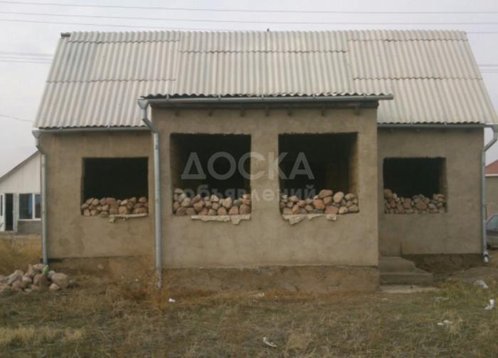 Продаю участок с незавершенным домом