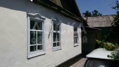 Продаю дом 4-ком., 100кв. м., этаж-1, 4-сот., стена кирпич, киркрмстрой.