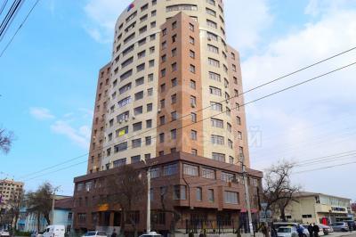 Продаю квартиру 2-ком., 87кв. м., Советская-Дружба.