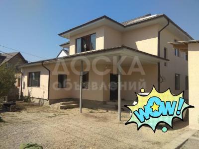 Продаю дом 7-комнатную 180кв. м., этаж-2, 5-сот., стена кирпич, ж/м Арча-Бешик ул.Мин-Куш (рядом Фрунзе-3).