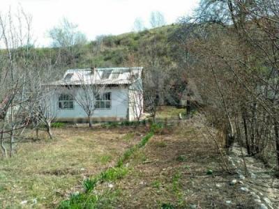 Продаю дачу 2-комнатную 50кв. м., этаж-1, 6-сот., стена кирпич, с. Беш кунгей..