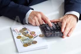 Продаю 4-комнатную квартиру, 23кв. м., этаж - 10/10, Предложение денежного кредита.