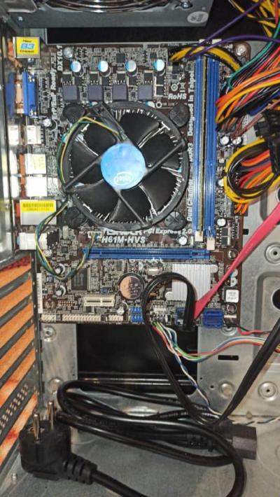 Продаю материнскую плату