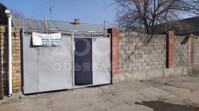 Продаю дом 3-ком. 300кв. м., этаж-1, 3-сот., стена кирпич, Ватутина 4/1.