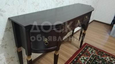 Продам консоль тёмно-коричневого цвета. Черное дерево. Самовывоз