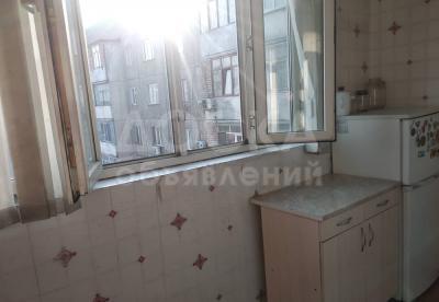 Продаю 1-комнатную квартиру, 36кв. м., этаж - 8/9, ул.Московская х ул.Ибраимова, Ак Эмир