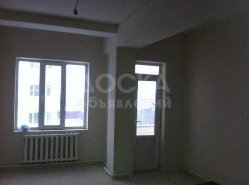 Продаю квартиру 2-ком., 65кв. м., этаж - 2/5, ул. Гагарина.