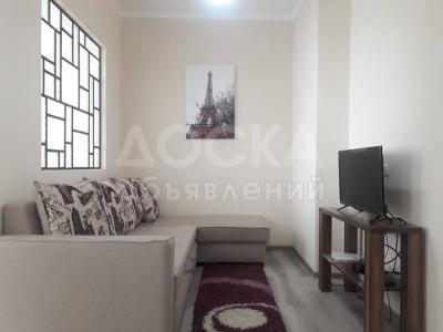 Продаю 2-комнатную квартиру, 48кв. м., этаж - 6/10,  в центре, Исанова 1 / Боконбаева.