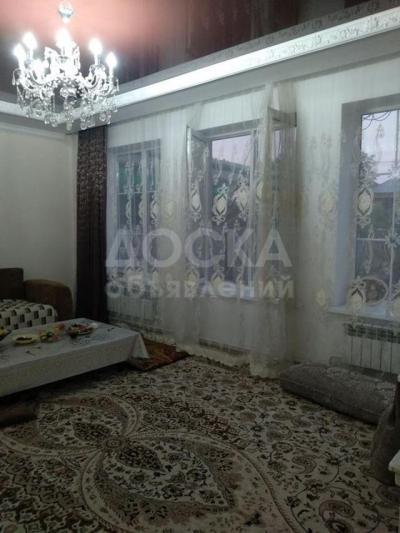 Продаю дом 4-ком. 200кв. м., этаж-2, 5-сот., стена кирпич, Камчатская.