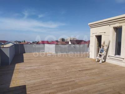 Продаю дом 7-ком. 330кв. м., этаж-2, 4-сот., стена кирпич, ул.Кара-Коо.