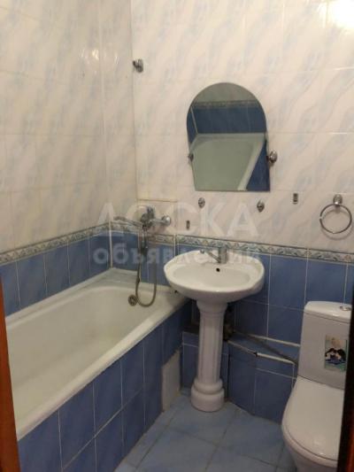 Продаю 1-комнатную квартиру, 35кв. м., этаж - 8/9, Курчатова 70/1.