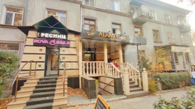 Продаю торговое помещение  60кв. м., Московская/Исанова.