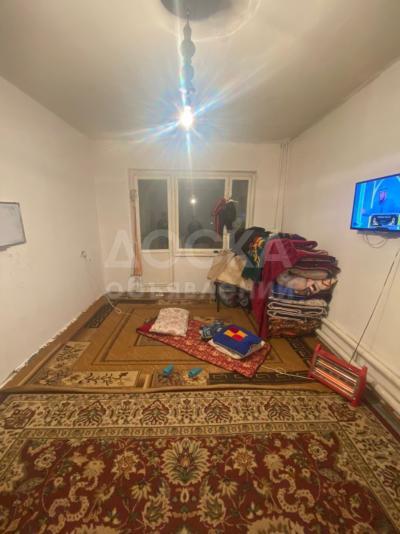 Продаю 1-комнатную квартиру, 41кв. м., этаж - 2/3, Кудайберген.