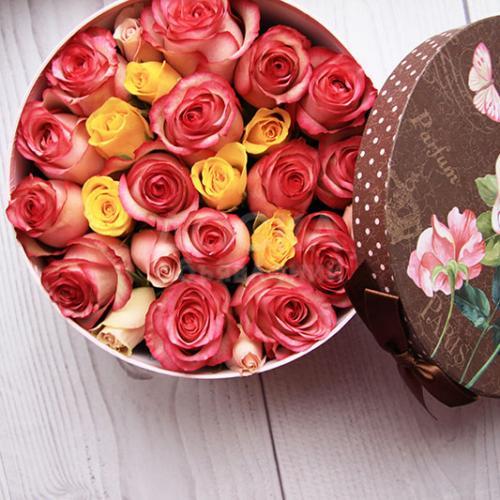 Цветы (букеты и коробки с цветами) с доставкой!