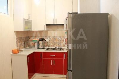 Продаю квартиру 2-ком., 48кв. м., этаж - 2/10, анкара 28.