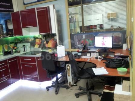 Продаю коммерческую недвижимость торговые помещения 22кв. м., ТЦ Мега Комфорт, Шопокова 89, ,