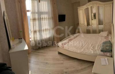 Продаю 3-комнатную квартиру, 54.0кв. м., этаж - 2/9, Проспект  Ч. АЙТМАТОВА 97/5.