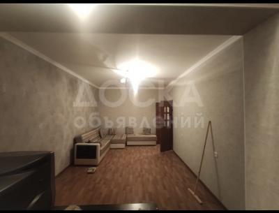 Продаю 1-комнатную квартиру, 35кв. м., этаж - 8/9, Мкр.Кок-Жар улица Алматинка/Медерова.