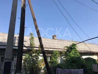 Продаю полдома 3-ком. 41,1кв. м., этаж-1, 1,2-сот., стена кирпич, р-н Щербакова-Орозбекова.