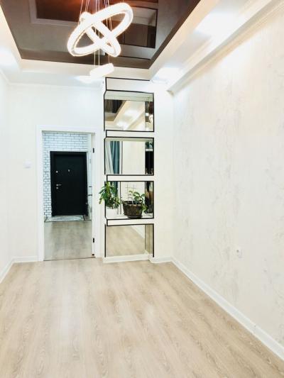 Продаю трехкомнатную элитную квартиру в 7 микрорайоне с мебелью