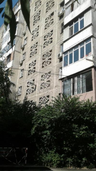 Продаю квартиру 1-ком., 36кв. м., этаж - 1/9, Восток - 5.