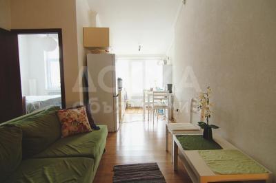 Продаю квартиру 1-ком., 32кв. м., этаж - 3/3, ул. Пржевальского 46.