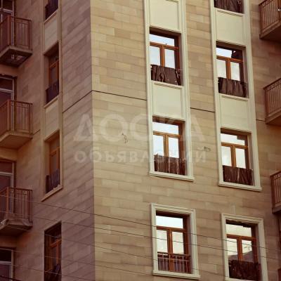 Продаю квартиру 4-ком., 149кв. м., этаж - 8/10, Токтогула-Исанова.