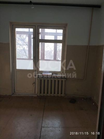 Продаю 2-комнатную квартиру, 52кв. м., этаж - 1/9, Правда-Боконбаева.