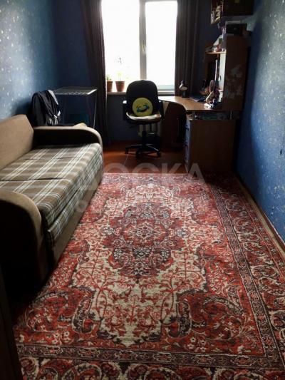 Продаю 3-комнатную квартиру, 58кв. м., этаж - 4/4, 3 мкр.