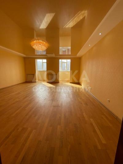 Продаю 3-комнатную квартиру, 140кв. м., этаж - 3/5, Нижний Джал .