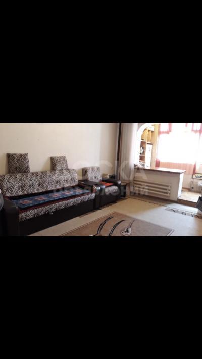 Продаю 1-комнатную квартиру, 33кв. м., этаж - 2/9, мкр Кок Жар.