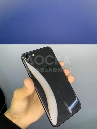 Продаю iPhone 8 64 GB черный 14500 сом