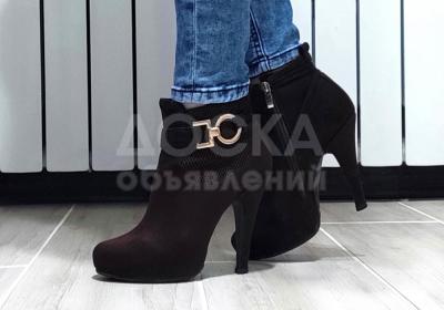 Ботильоны замшевые, демисезон.