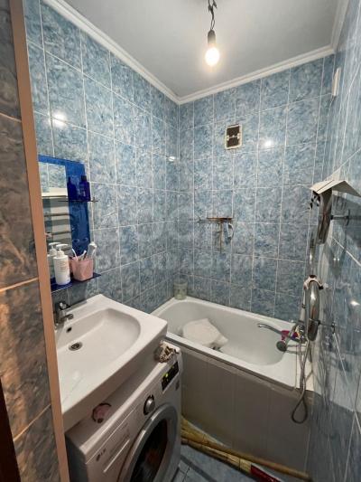 Продаю 3-комнатную квартиру, 47кв. м., этаж - 4/4, Геологический переулок дом 12.