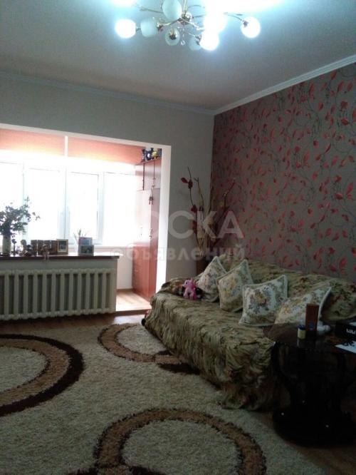 Продаю квартиру 1-ком., 40кв. м., этаж - 1/9, 8 микро-не.