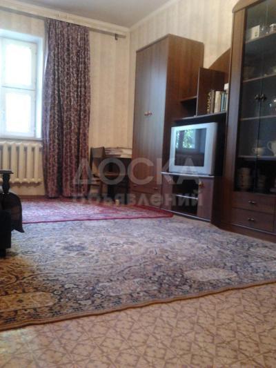 Продаю квартиру 2-ком., 63,8кв. м., этаж - 1/4, Садыгалиева / Ден Сяопиня.