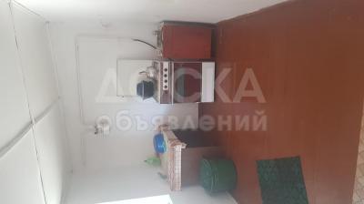 Продаю полдома 4-ком., 100кв. м., этаж-1, 8-сот., стена кирпич, Оторбаева 15/2.