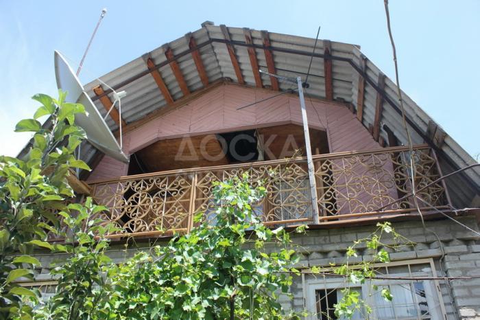 Продаю дачу, 4-ком., 60кв. м., этаж-2, 42-сот., стена кирпич, Дачный кооператив "Учитель", 14 км от г. Кант, рядом село "Интернациональное",