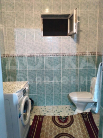 Продаю дом 5-комнатную 140кв. м., этаж-1, 5-сот., стена саман, бишкек.