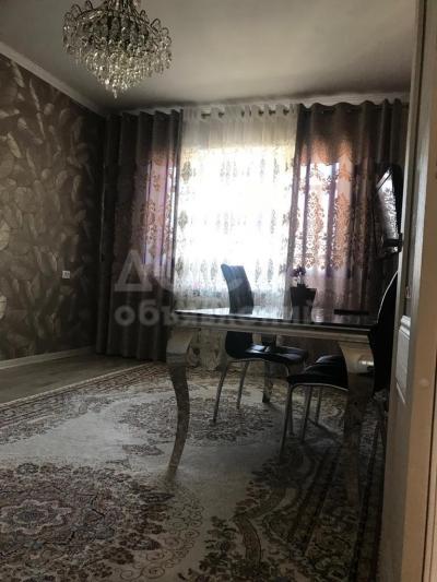 Продаю 3-комнатную квартиру, 68кв. м., этаж - 6/9, нижний Джал.