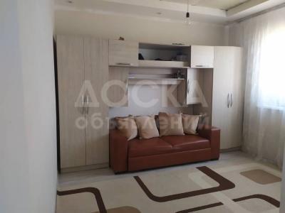 Продаю дом 5-ком. 100кв. м., этаж-1, 8-сот., стена кирпич, Арашан .