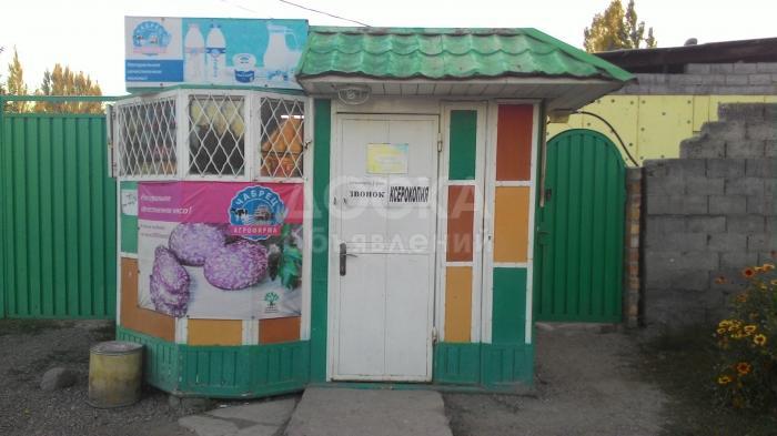 Продаю коммерческую недвижимость торговые помещения 6кв. м., с. Новопокровка ул. Береговая 25а,